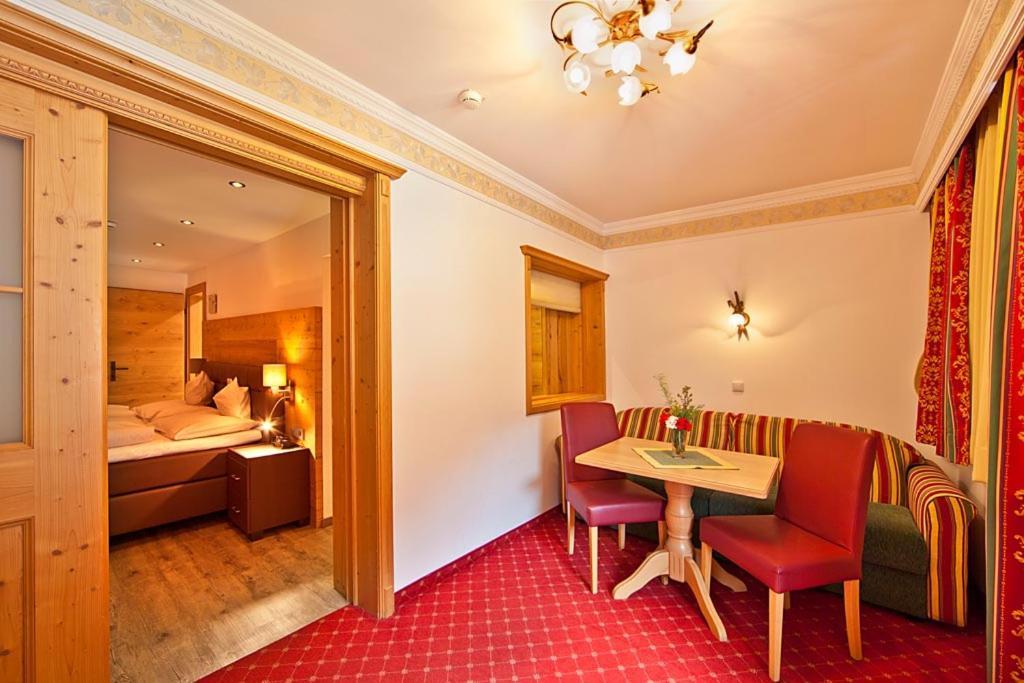 Landhotel Denggerhof Mayrhofen Bagian luar foto
