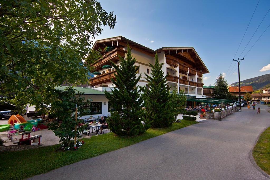 Landhotel Denggerhof Mayrhofen Bagian luar foto